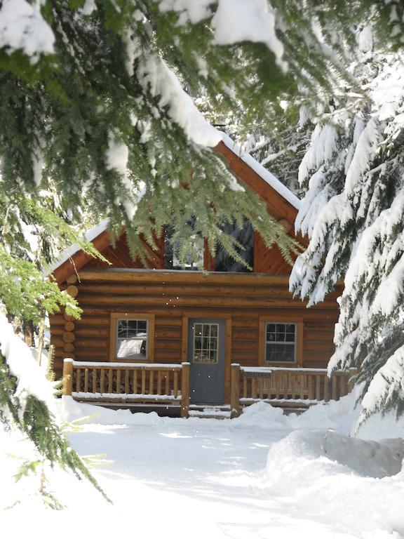 Western Pleasure Guest Ranch Sandpoint Room photo