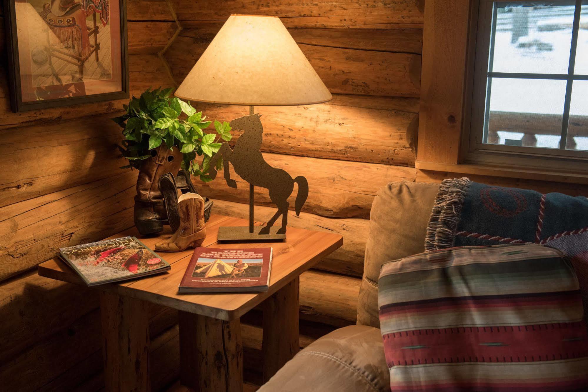 Western Pleasure Guest Ranch Sandpoint Exterior photo